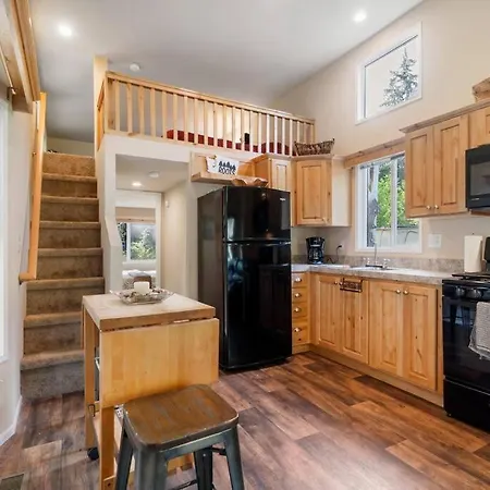 New Tiny Home Steps Away From Mt. Rainier Ashford Exterior photo