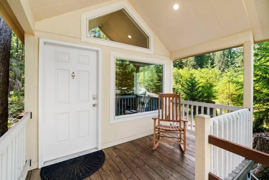 Holiday home New Tiny Steps Away From Mt. Rainier